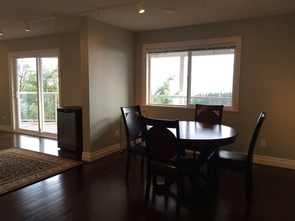 Nanaimo Ocean View Bed & Breakfast Canada